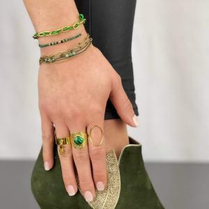 Boutique de bijoux à Toulouse : Mannequin Bracelet fin en cordon avec pierres naturelles de malachite