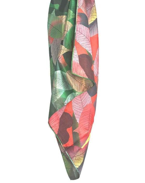 Foulard en soie Folha verde avec motif fleuri