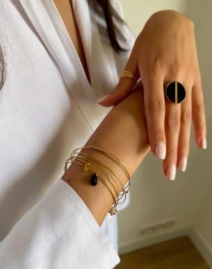 Semainier cristal noir sur mannequin