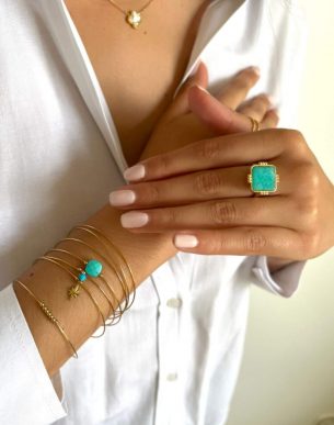 Bague cuadro sur mannequin