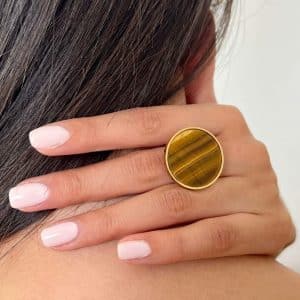 boutique-bijoux-toulouse-bague-paloma-oeil-dore-en-acier-inoxydable-photo-mannequin