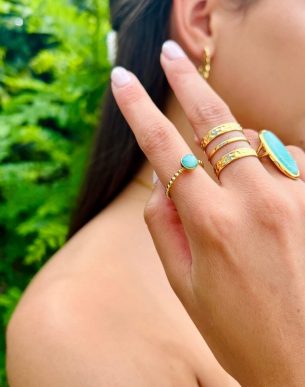 bague billes turquoise en acier inoxydable mannequin