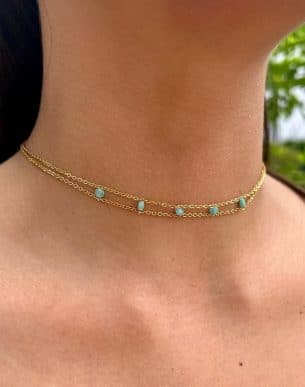 collier dobro turquoise en acier inoxydable dore mannequin