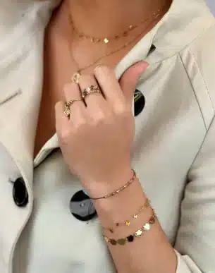 bracelet borboletas en acier inoxydable sur mannequin boutique bijoux Toulouse