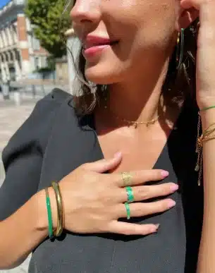 bague coral verte sur mannequin boutique bijoux toulouse