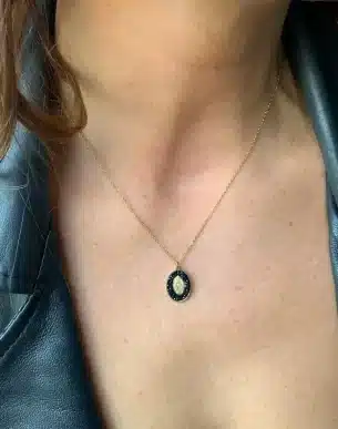 collier marie acier inoxydable dore sur mannequin boutique bijoux toulouse