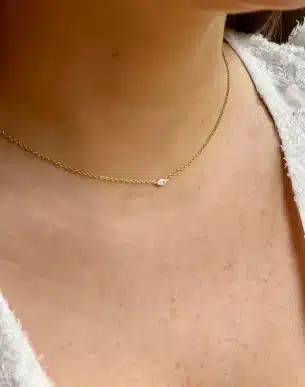 collier ovalo acier inoxydable dore sur mannequin boutique bijoux toulouse