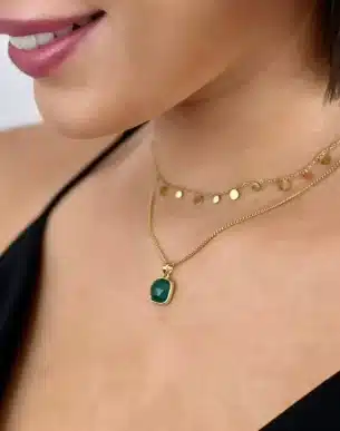 collier litas acier inoxydable dore sur mannequin boutique bijoux toulouse