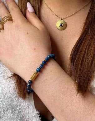 bracelet caixa Agate bleue pierres naturelles acier inoxydable sur mannequin boutique bijoux toulouse