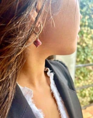 Creoles Flor Rhodochrosite en acier inoxydablemannequin bijoux boutique toulouse